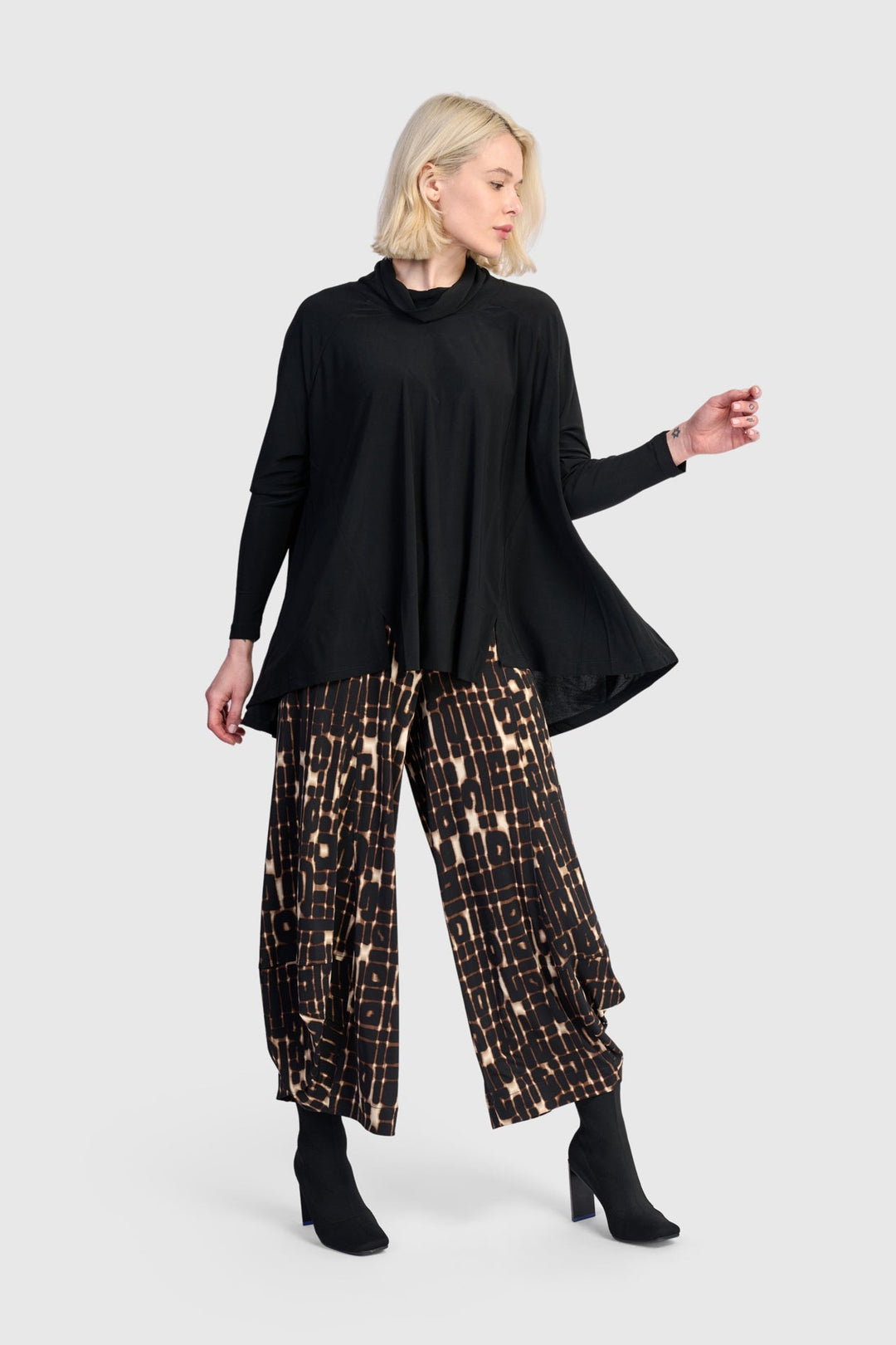 Hexa Punto Pants, Matrix