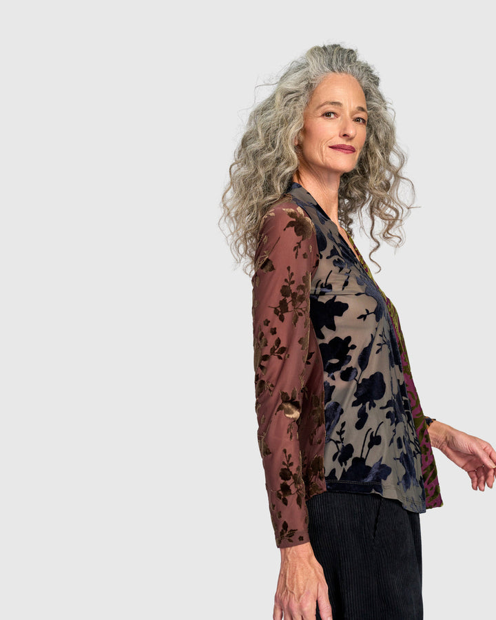 Dolcezza V-Neck Top, Regal