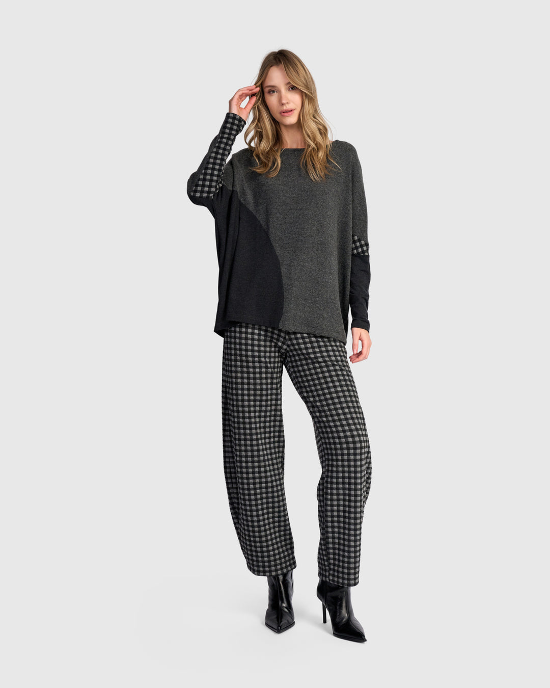 Geometric Dot  Colorblock Top Grey
