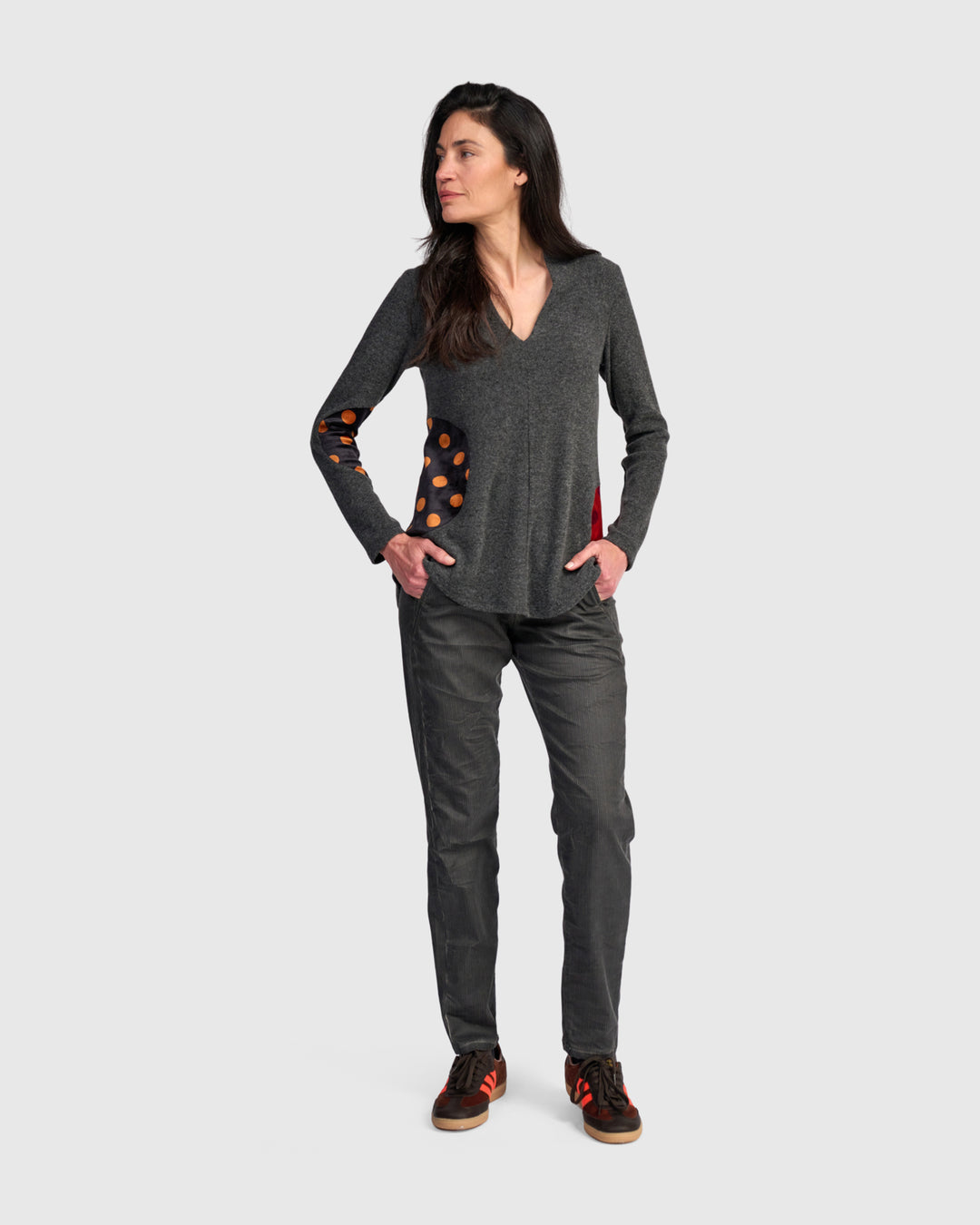 Patch Dot V Neck Mix