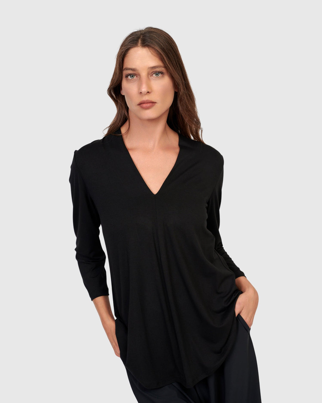 Tekbika V-neck Tunic Top, Black
