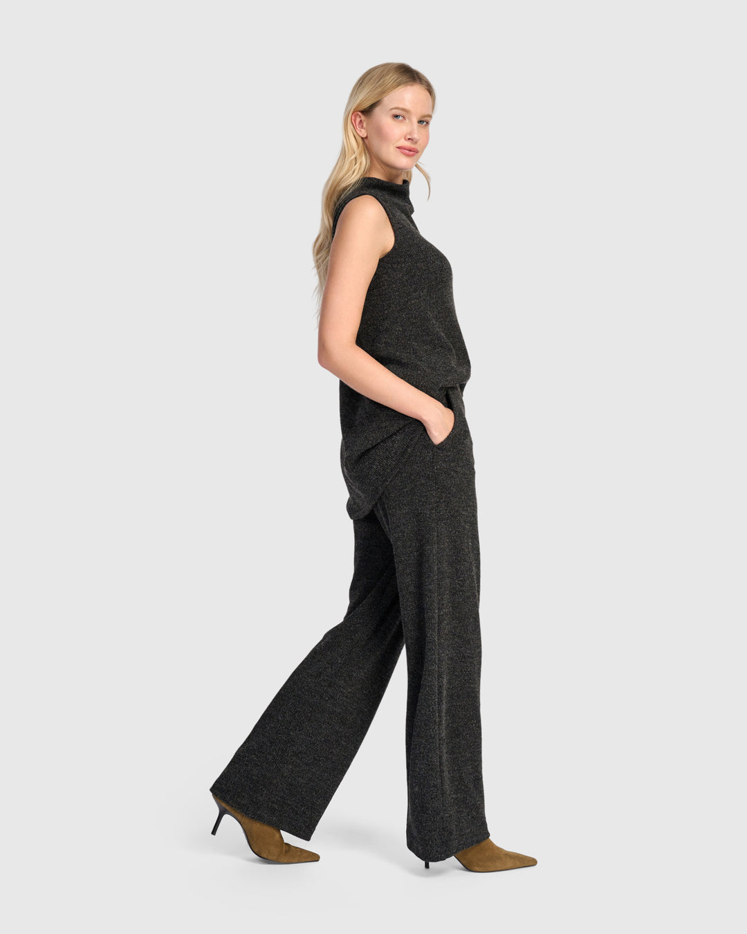 Sleeveless Mock Melange Top Shadow