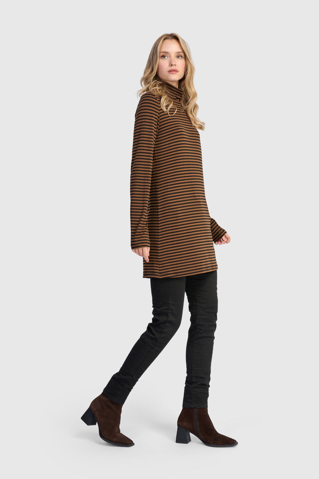 Urban Form Turtleneck, Honey
