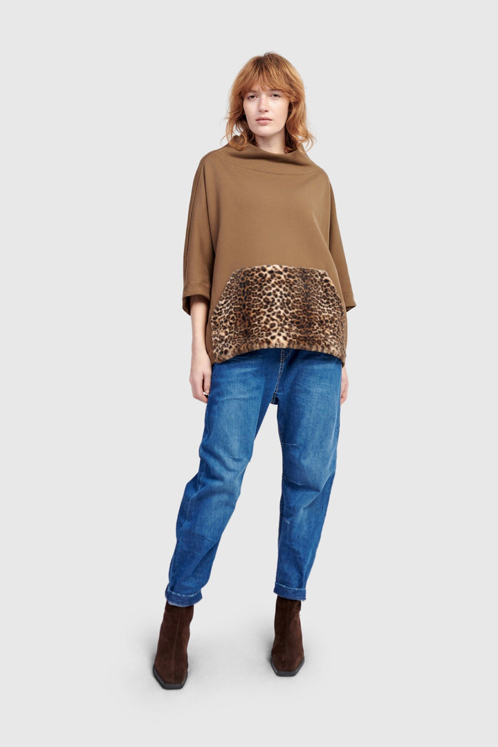 Urban Muff Pullover Top, Camel