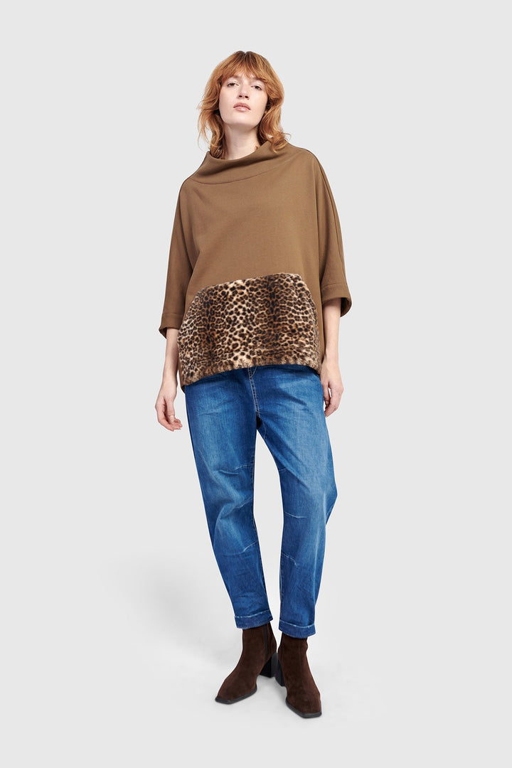 Urban Muff Pullover Top, Camel