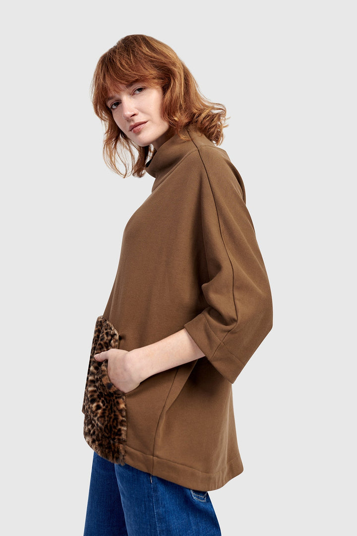 Urban Muff Pullover Top, Camel