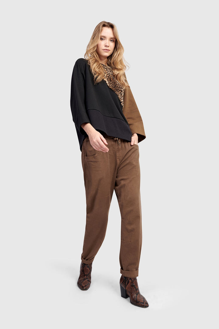 Weekend Boyfriend Jogger Jeans, Camel