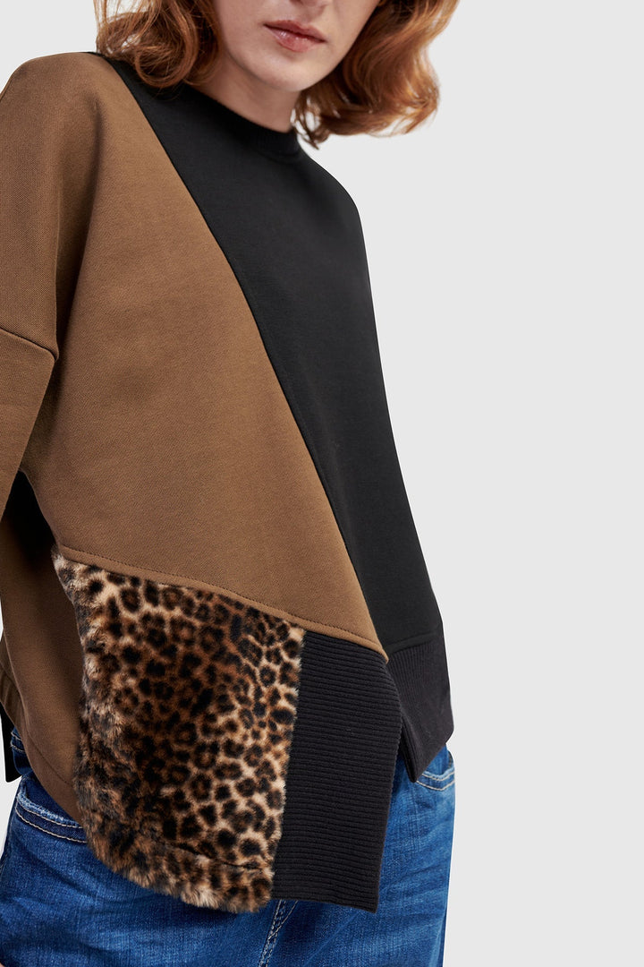 Urban Lair Crewneck Top, Mix