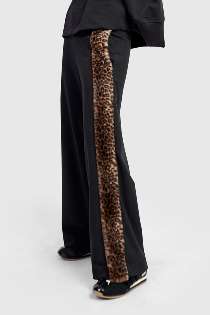 Urban Strut Relaxed Pants, Black
