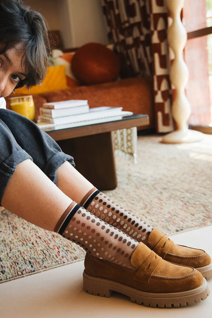 Vetrata Sheer Sock with Ovals in Brown