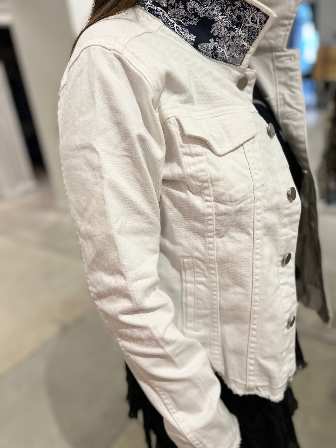 The White Denim Jacket / Navy Toile