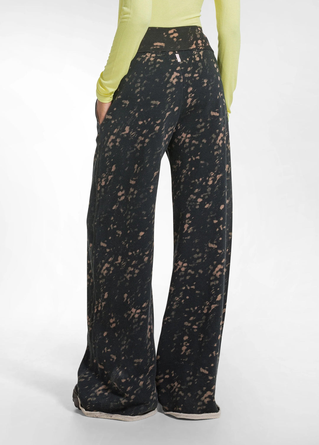 All Over Print Wideleg Pant Brown