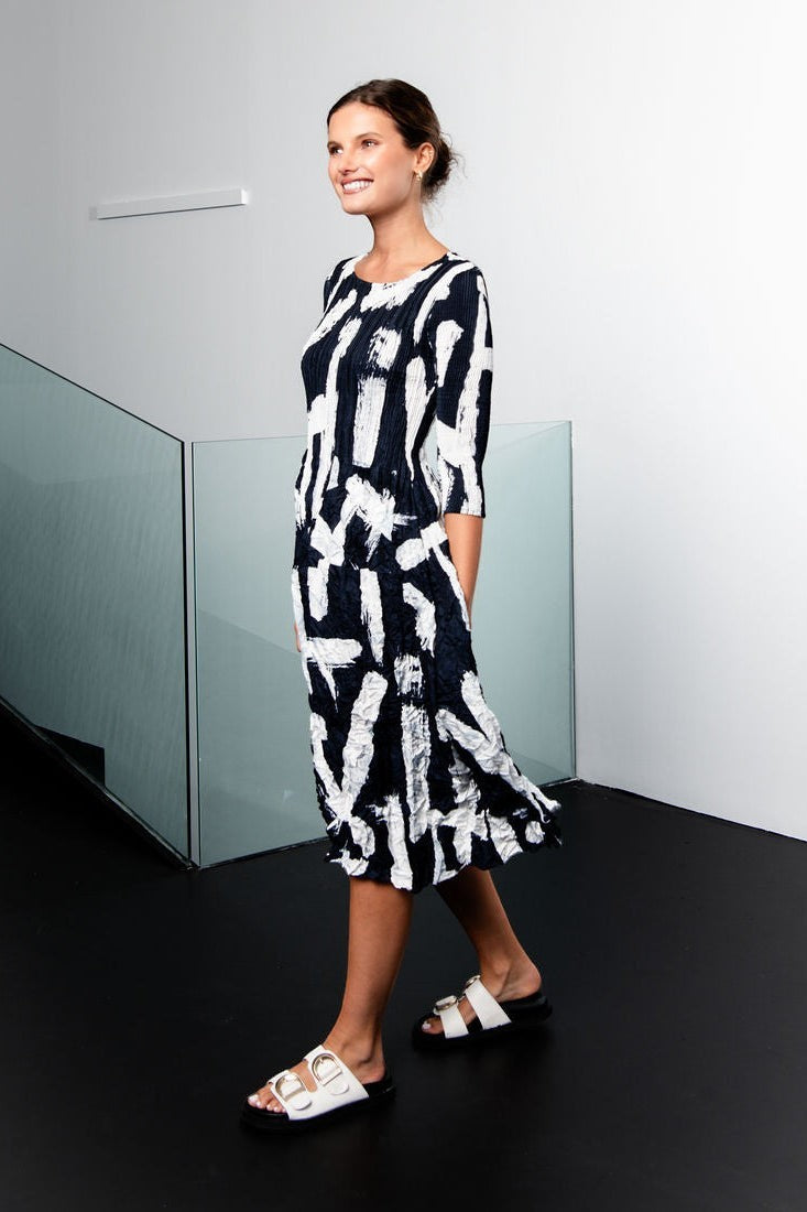 3/4 Sleeve Smash Pocket Dress Indigo Noise