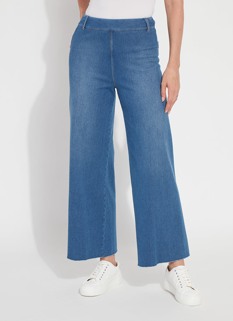 Erin Wide Leg Crop Pant Mid Wash